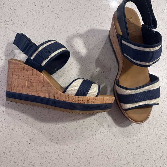 Sperry Navy and Cream Striped Sandals - Picture 3 of 9